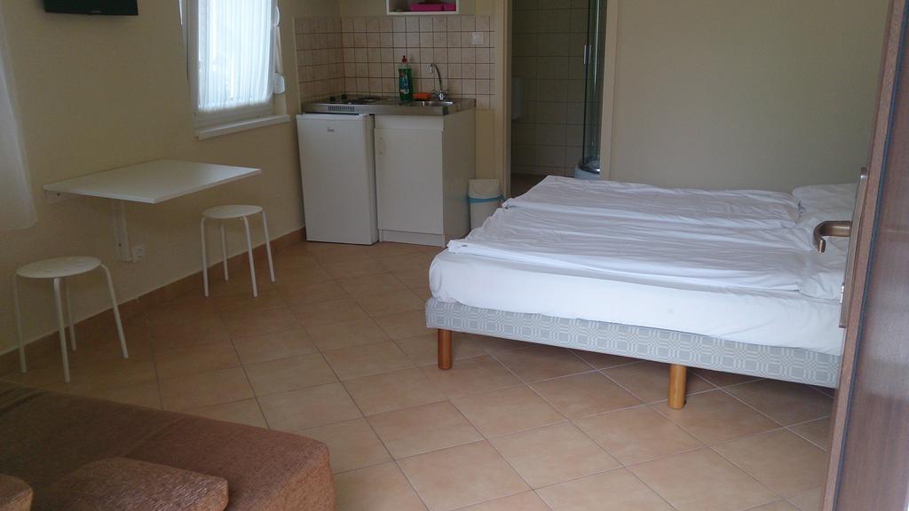 Balaton Eldorado Camping Hotel Badacsonytordemic Exterior photo